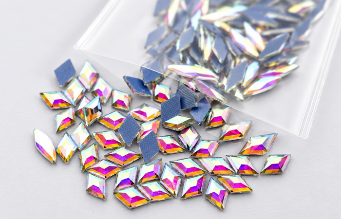 Diamond shape fancy glass rhinestones